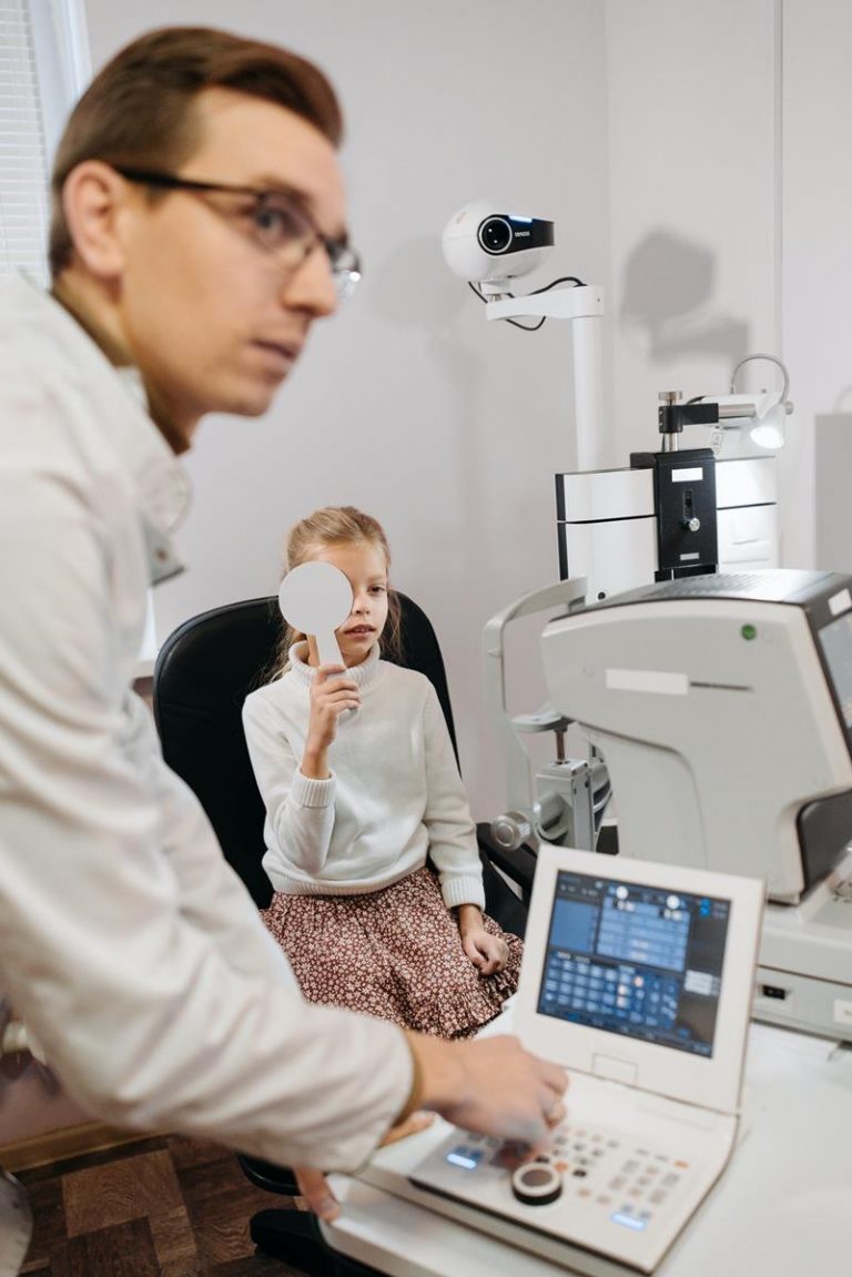 Diagnostyka i fachowe badanie oczu u dzieci